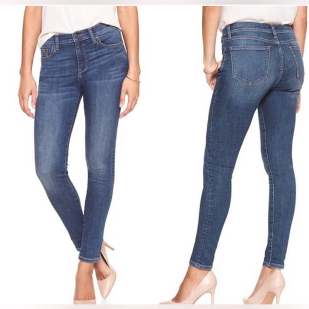 Banana Republic Sculpt Skinny Jean In Dark Wash. Great Condition!